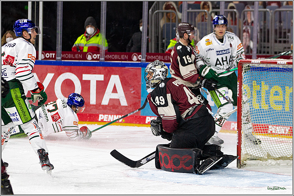 PENNY DEL;  Koelner Haie - Augsburger Panther; Koeln, 05.04.2021